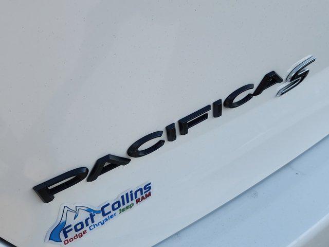 new 2025 Chrysler Pacifica car, priced at $51,559