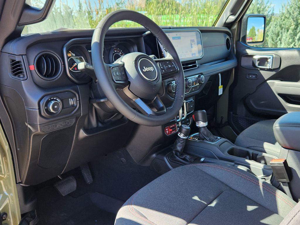 new 2025 Jeep Wrangler car, priced at $47,118