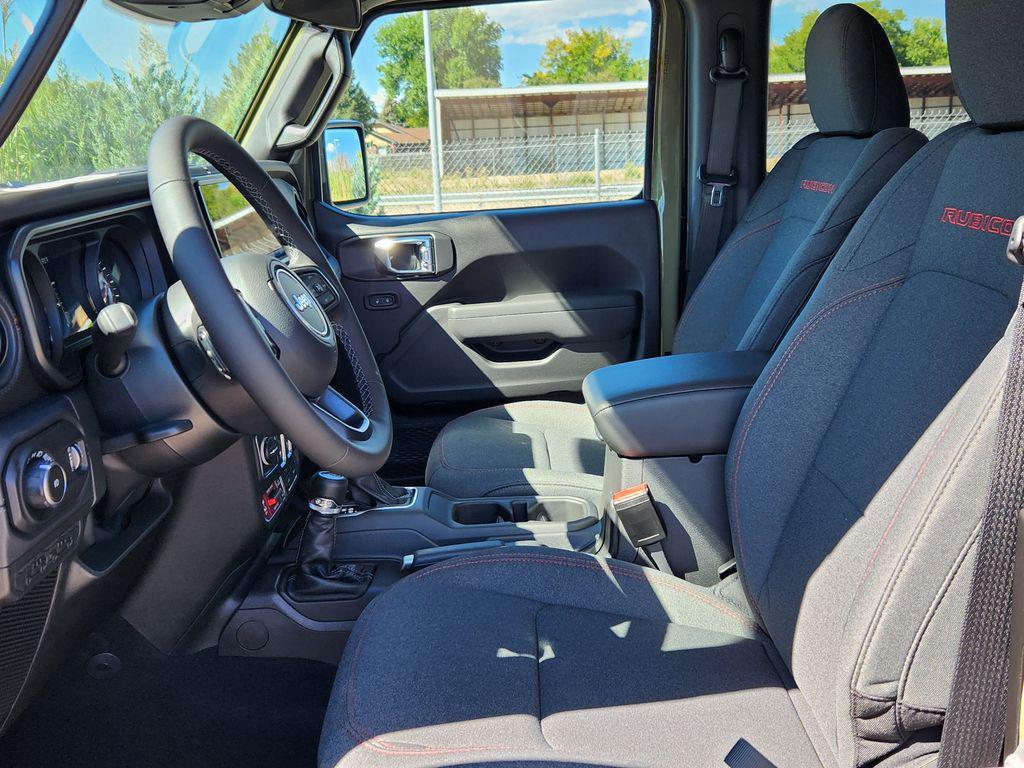 new 2025 Jeep Wrangler car, priced at $47,118