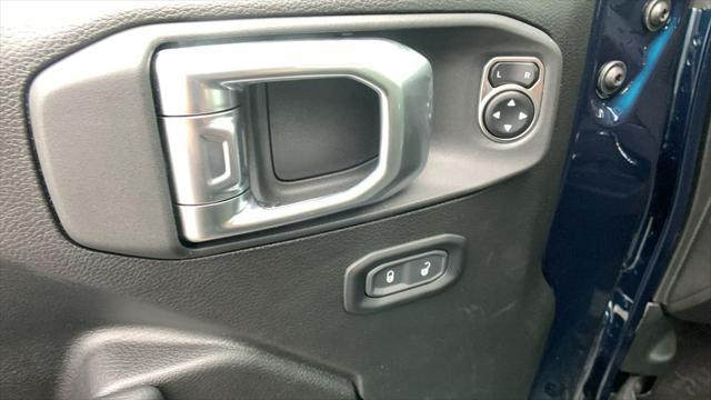 new 2025 Jeep Wrangler car, priced at $39,657