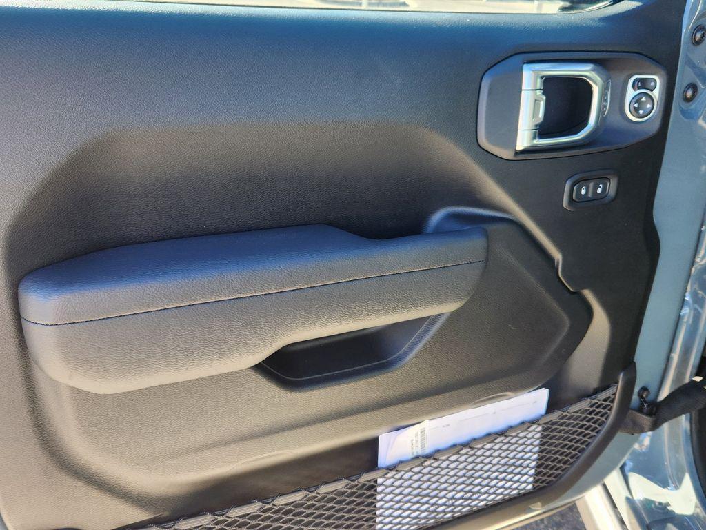 new 2026 Jeep Gladiator car, priced at $50,760