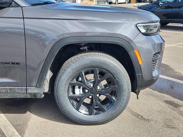 new 2025 Jeep Grand Cherokee car, priced at $43,773