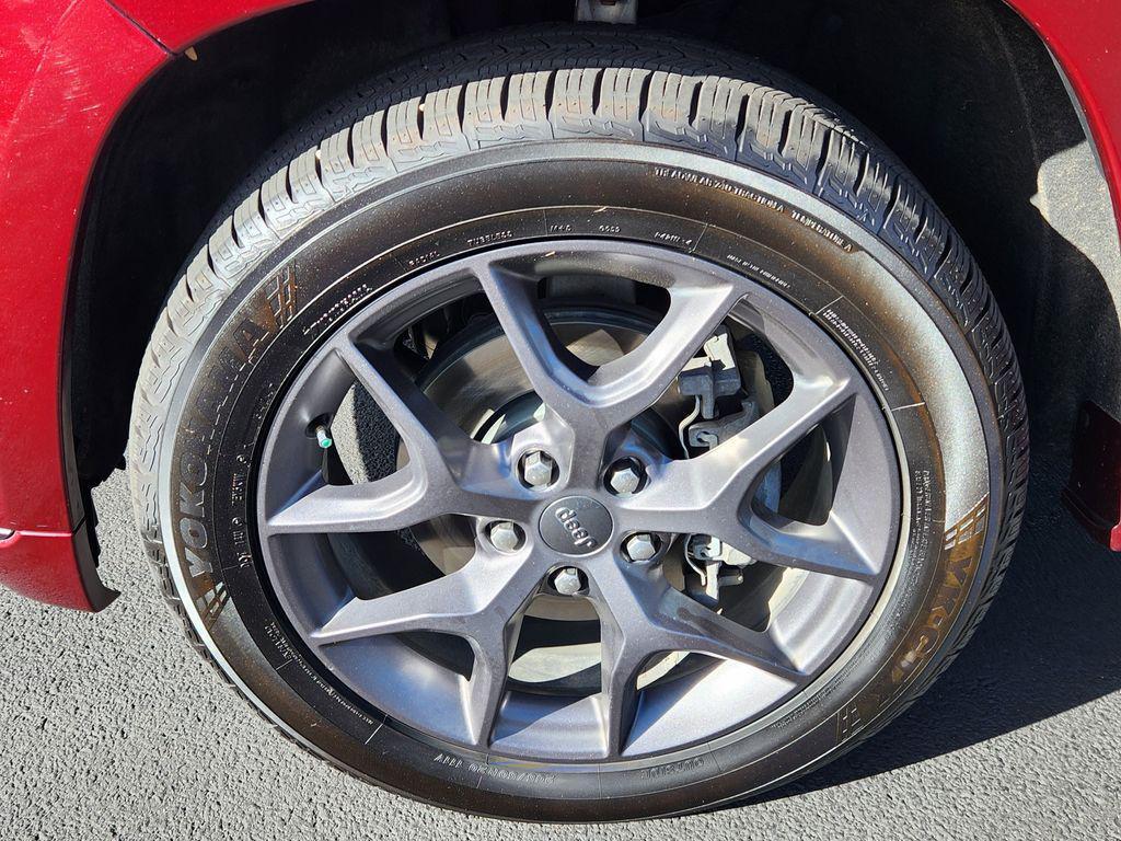 used 2020 Jeep Grand Cherokee car, priced at $27,418