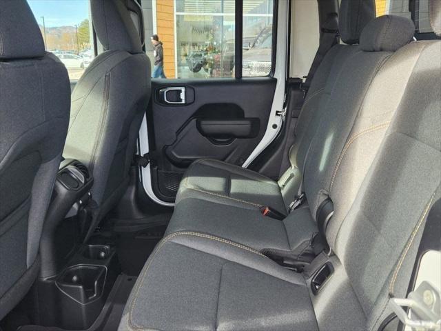 new 2025 Jeep Gladiator car, priced at $48,395