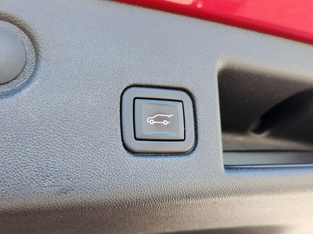 used 2024 Chevrolet Equinox car, priced at $24,395