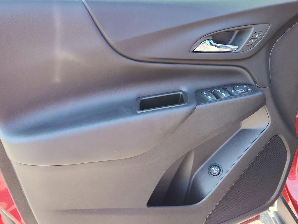 used 2024 Chevrolet Equinox car, priced at $24,395