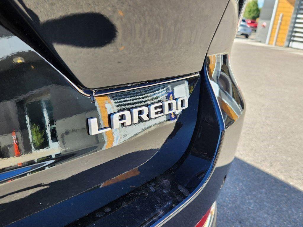 new 2025 Jeep Grand Cherokee car, priced at $38,877