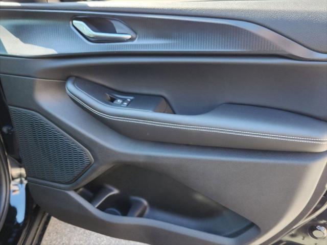 new 2025 Jeep Grand Cherokee car, priced at $38,434