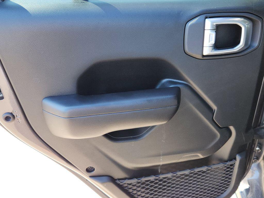 used 2021 Jeep Gladiator car, priced at $34,995