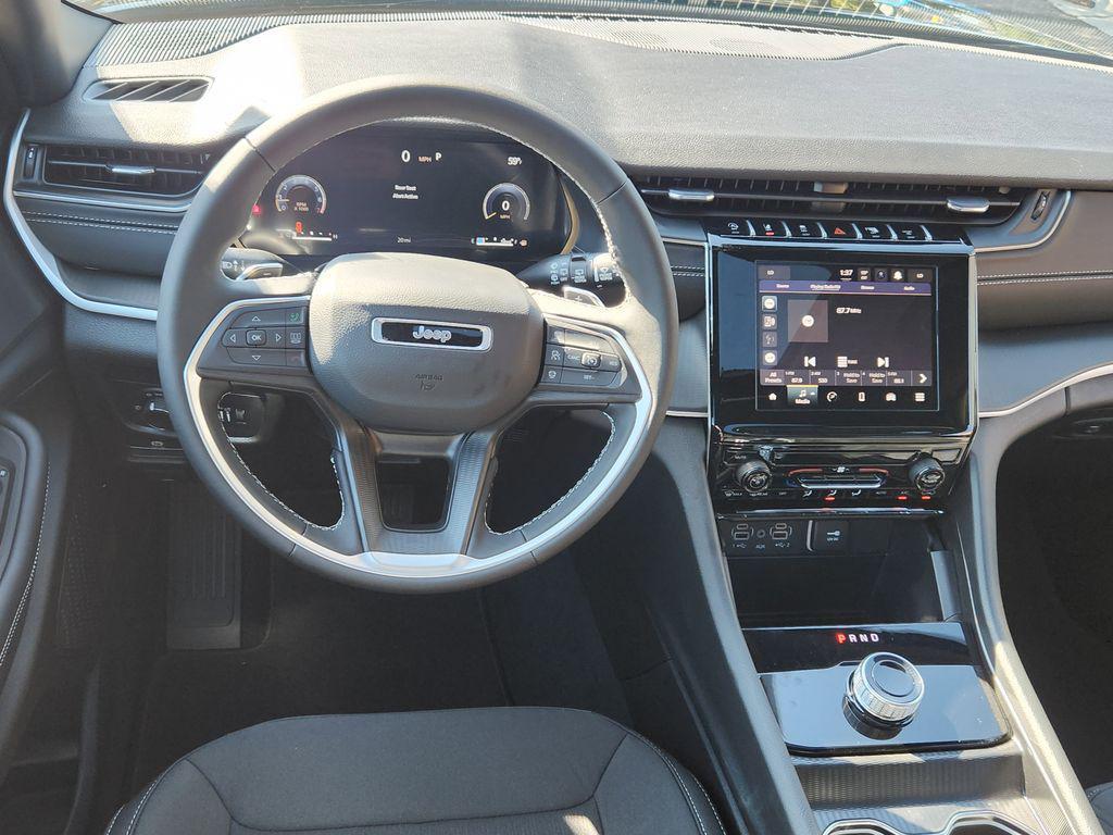new 2025 Jeep Grand Cherokee L car, priced at $42,620