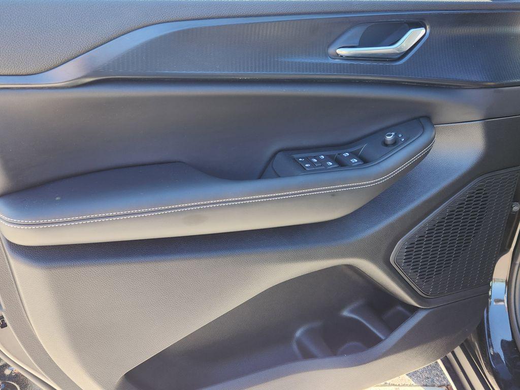 new 2025 Jeep Grand Cherokee L car, priced at $42,620