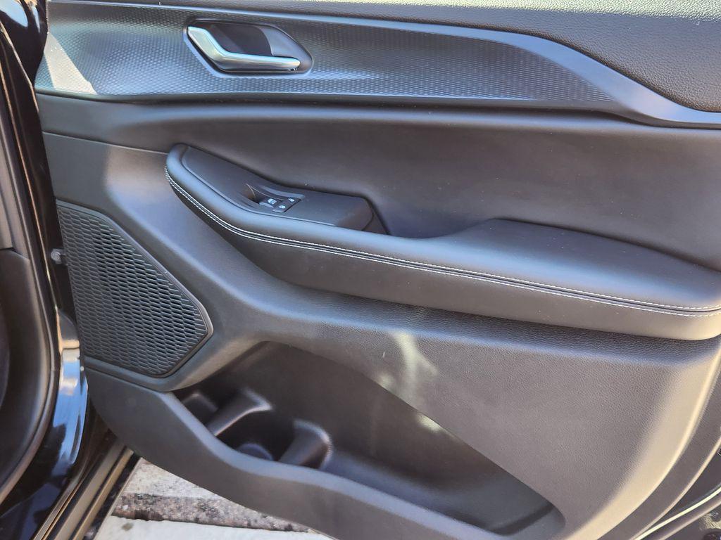 new 2025 Jeep Grand Cherokee L car, priced at $42,620