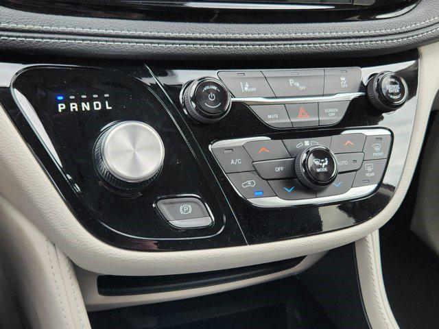 new 2023 Chrysler Pacifica Hybrid car, priced at $51,400