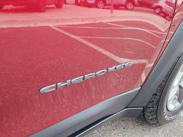 used 2019 Jeep Cherokee car, priced at $26,294