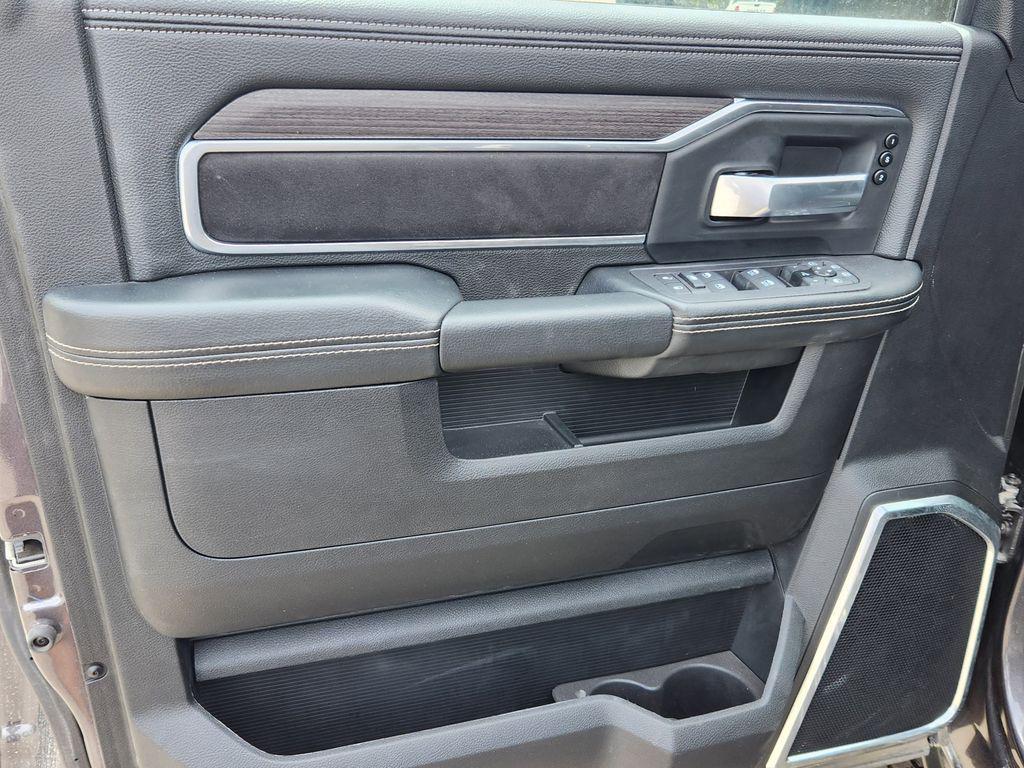 new 2025 Ram 3500 car, priced at $77,487