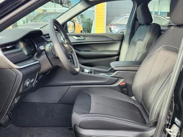 new 2025 Jeep Grand Cherokee car, priced at $35,558