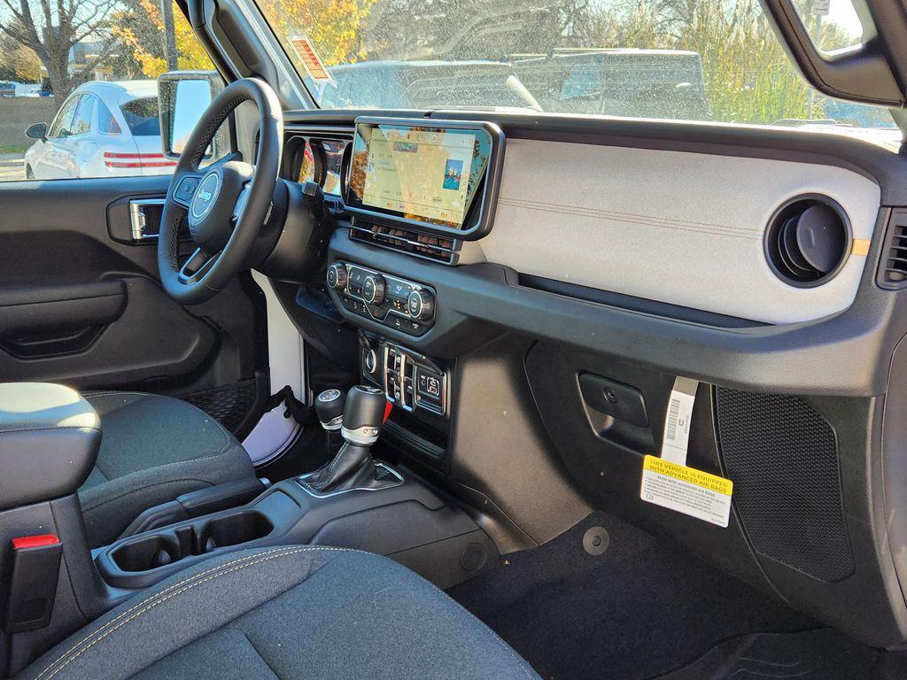 new 2025 Jeep Wrangler car, priced at $37,666