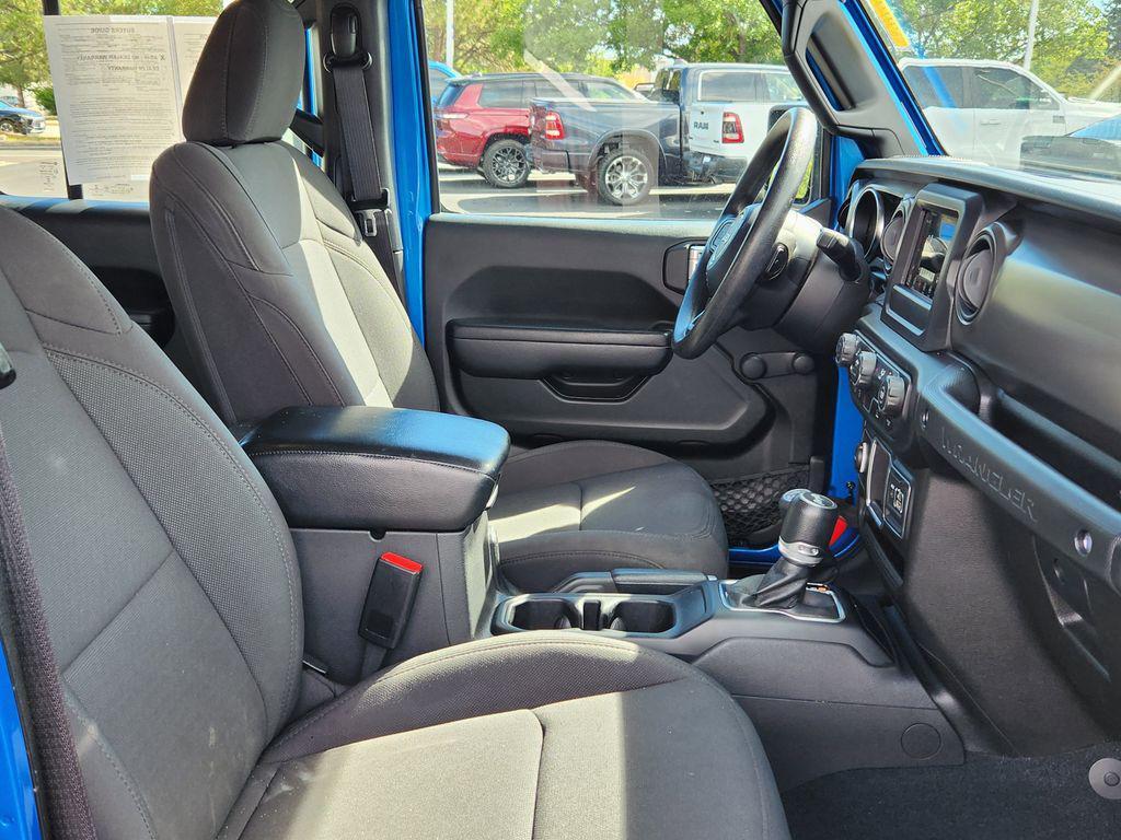 used 2022 Jeep Wrangler Unlimited car, priced at $27,495