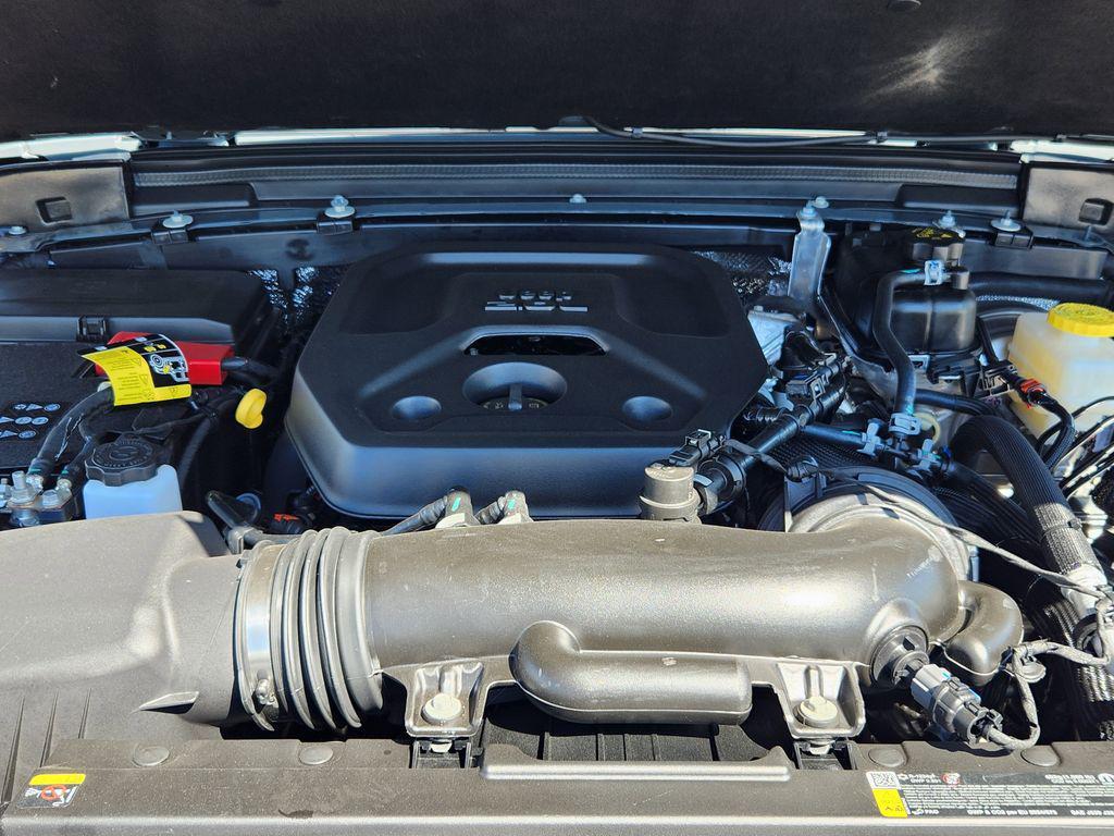 new 2025 Jeep Wrangler car, priced at $45,557