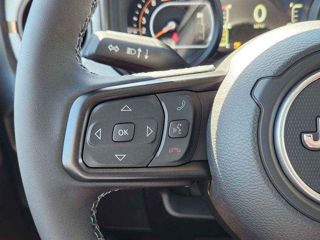 new 2025 Jeep Wrangler car, priced at $45,557