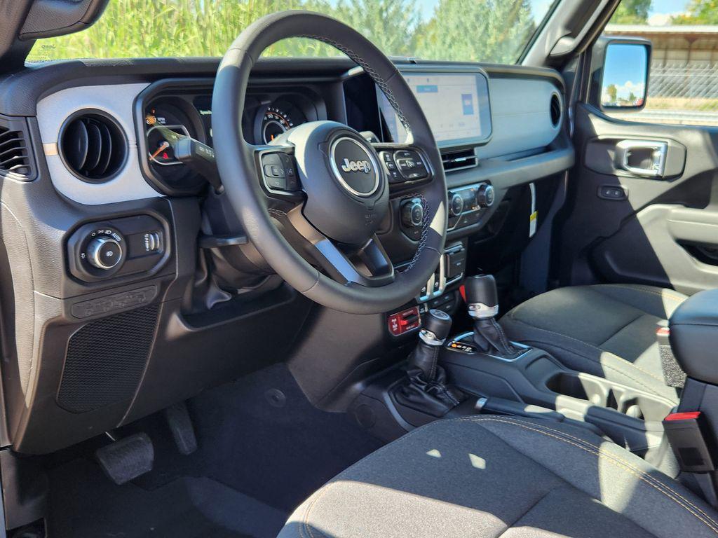 new 2025 Jeep Wrangler car, priced at $45,557