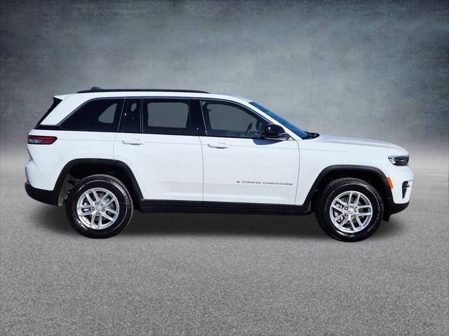 new 2025 Jeep Grand Cherokee car, priced at $38,692