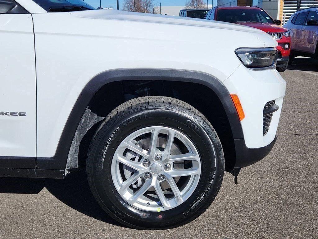 new 2025 Jeep Grand Cherokee car, priced at $39,082