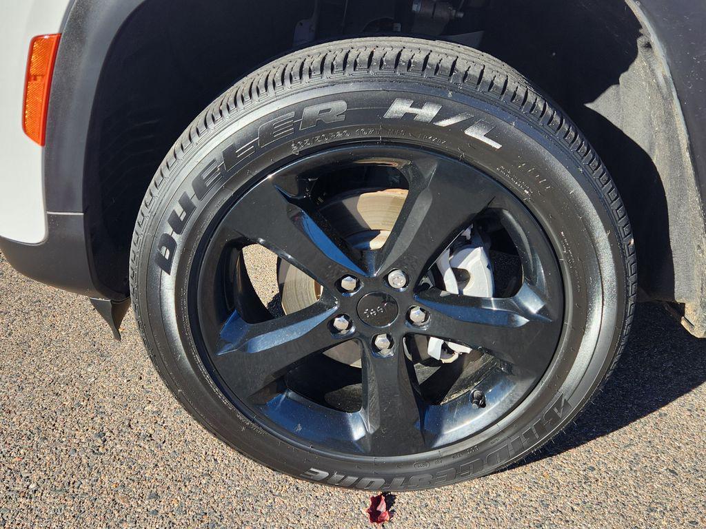 used 2023 Jeep Grand Cherokee car, priced at $33,495