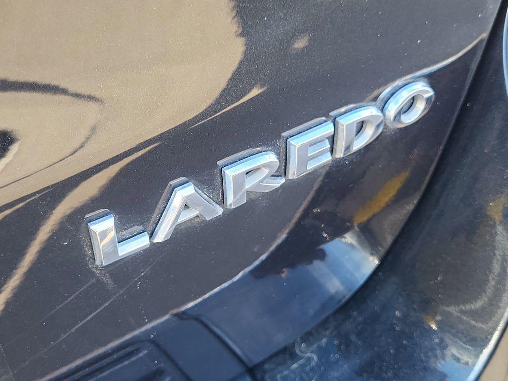 used 2016 Jeep Grand Cherokee car, priced at $14,395