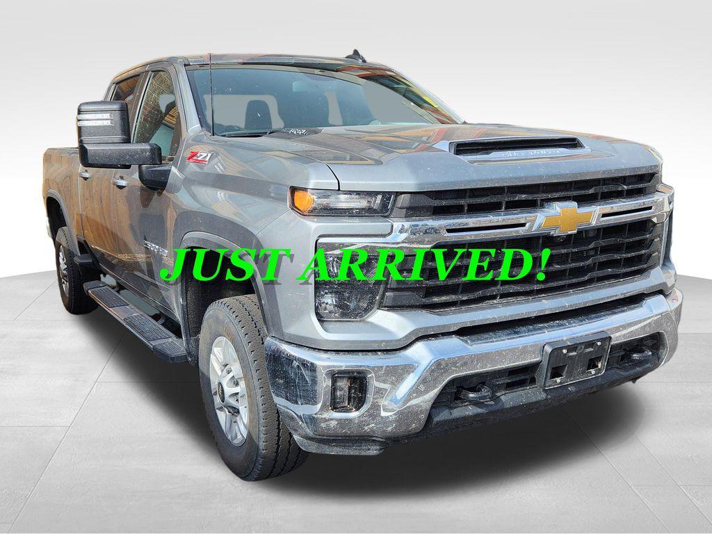 used 2024 Chevrolet Silverado 2500 car, priced at $54,885