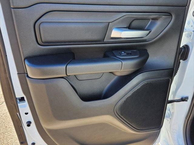 new 2025 Ram 1500 car, priced at $43,292