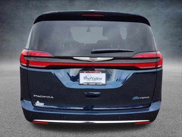 new 2025 Chrysler Pacifica Hybrid car, priced at $43,979