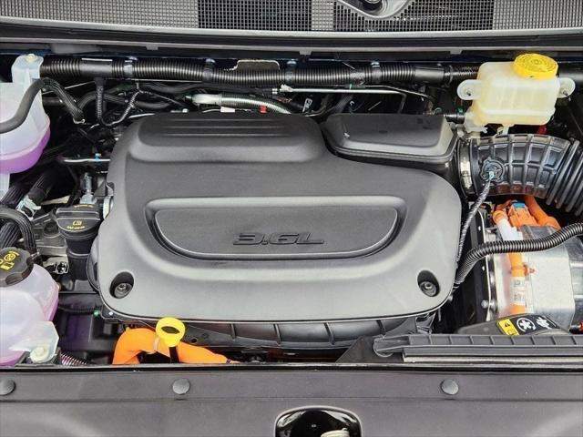 new 2025 Chrysler Pacifica Hybrid car, priced at $43,979