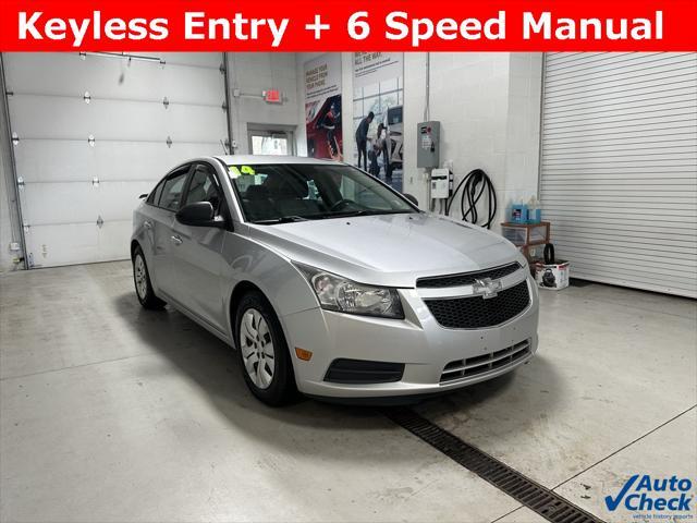 used 2014 Chevrolet Cruze car, priced at $5,595