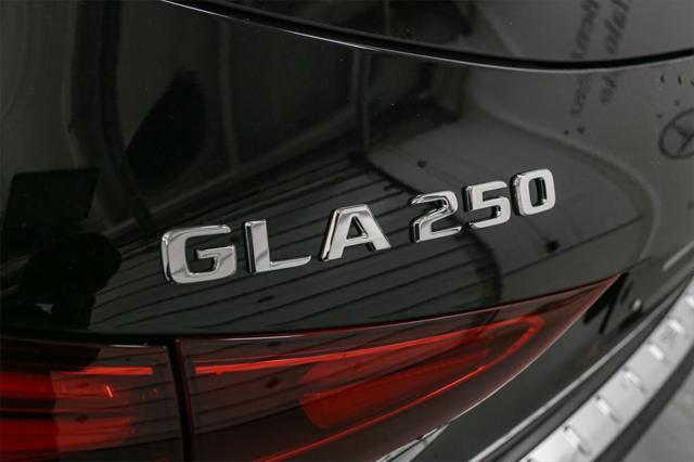 new 2025 Mercedes-Benz GLA 250 car