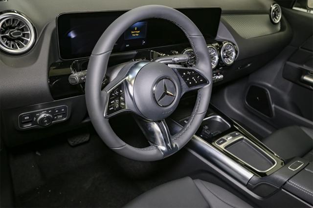 new 2025 Mercedes-Benz GLA 250 car