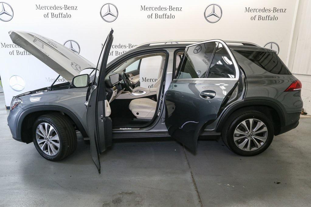 used 2022 Mercedes-Benz GLE 450 car, priced at $53,650
