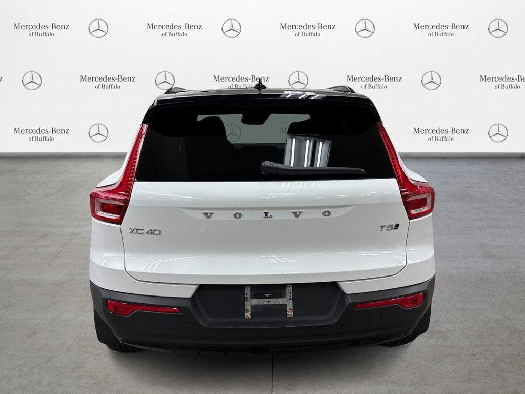 used 2021 Volvo XC40 car, priced at $24,950