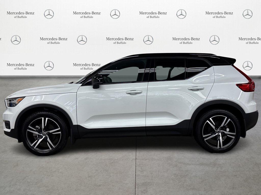 used 2021 Volvo XC40 car, priced at $24,950