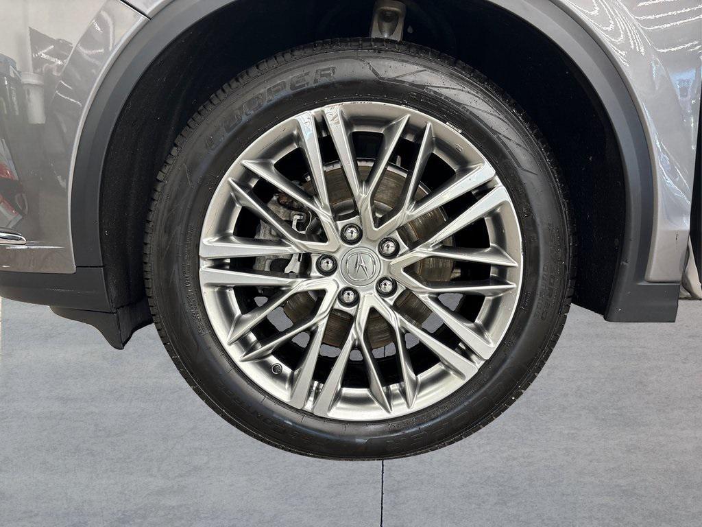 used 2022 Acura MDX car, priced at $35,650