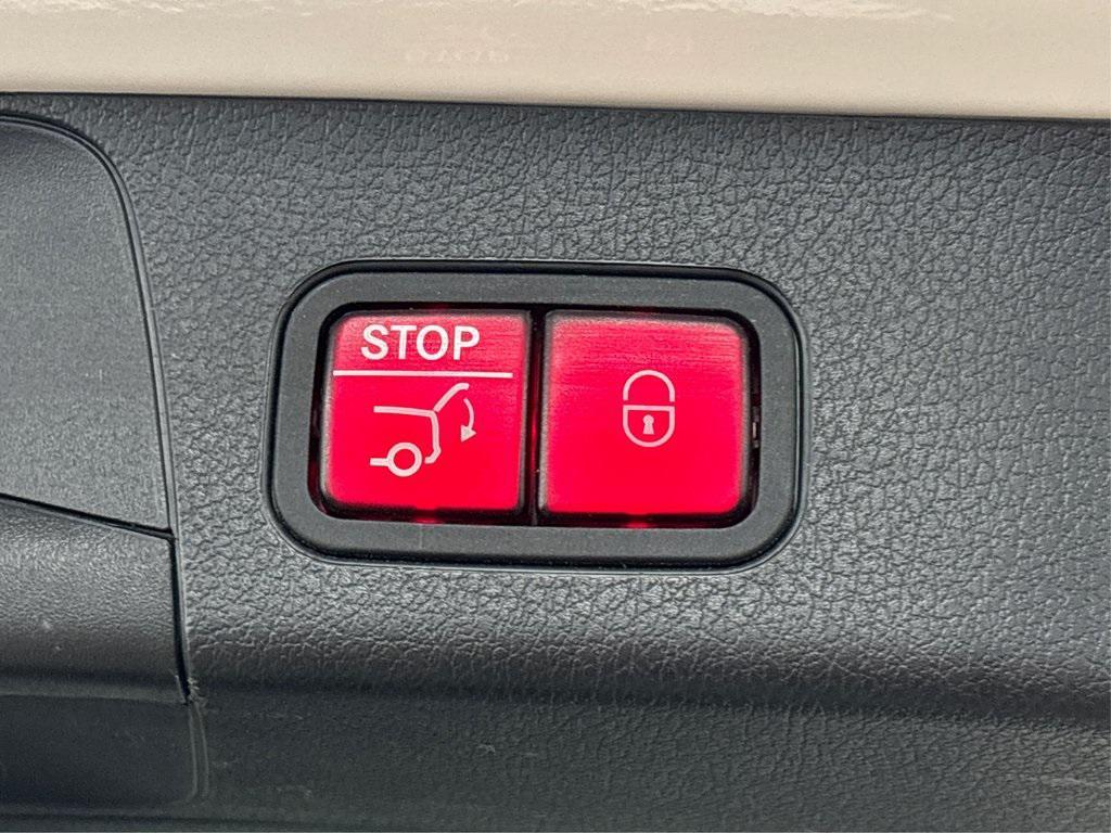 used 2023 Mercedes-Benz GLB 250 car, priced at $37,850