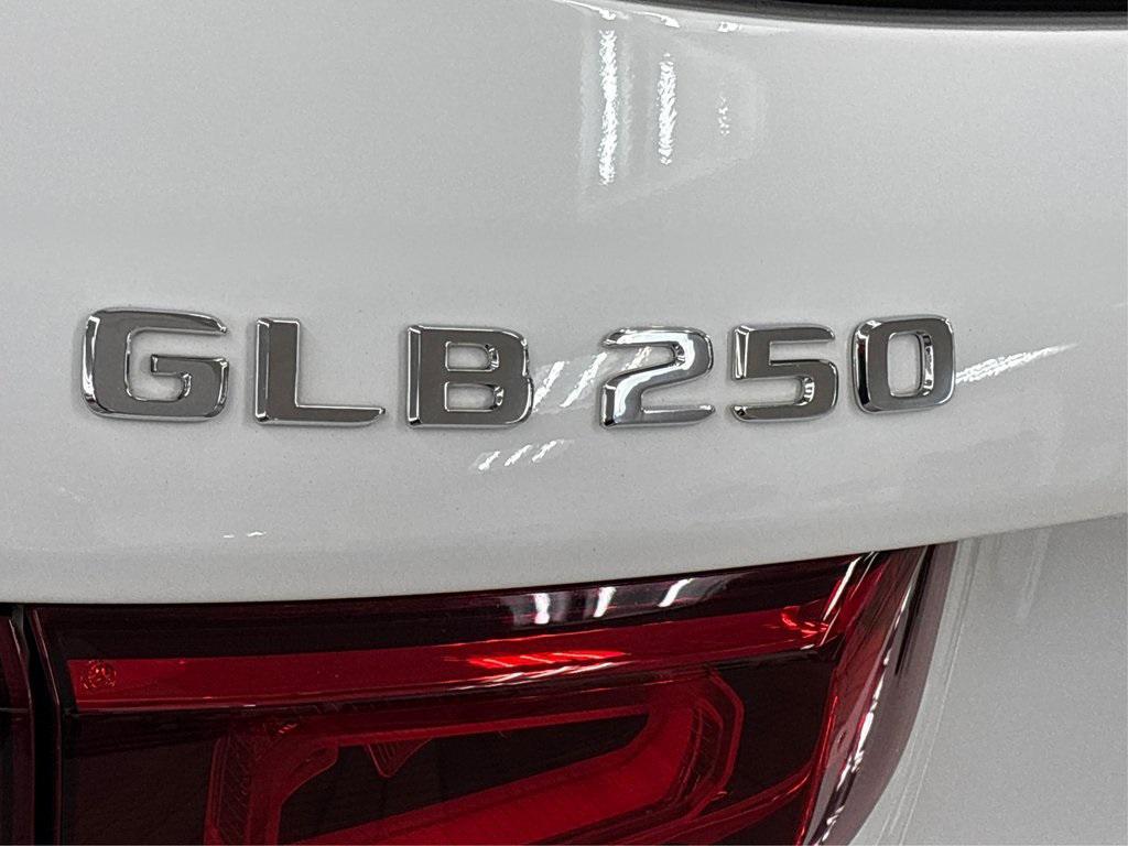 used 2021 Mercedes-Benz GLB 250 car, priced at $28,850