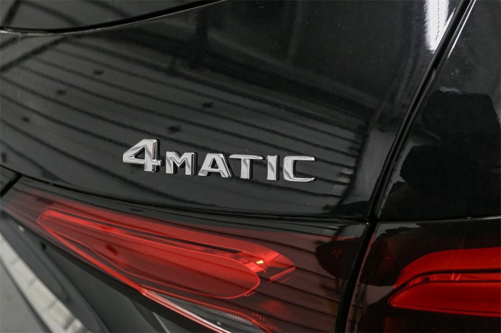 new 2025 Mercedes-Benz GLC 300 car, priced at $53,165