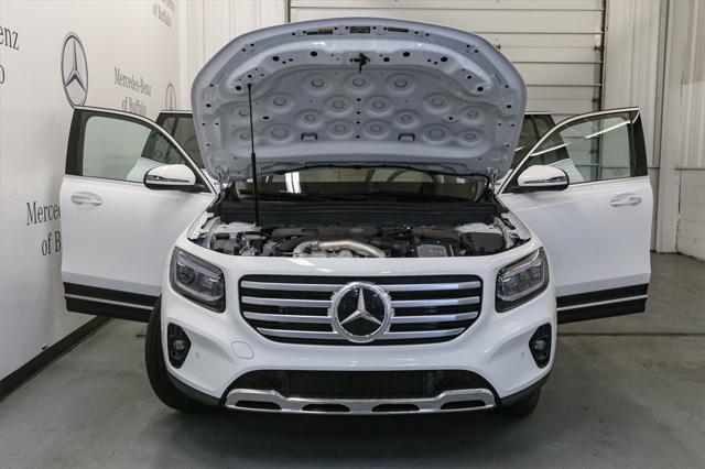 new 2024 Mercedes-Benz GLB 250 car, priced at $52,985