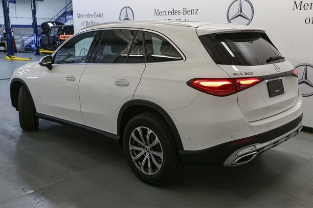 new 2025 Mercedes-Benz GLC 300 car