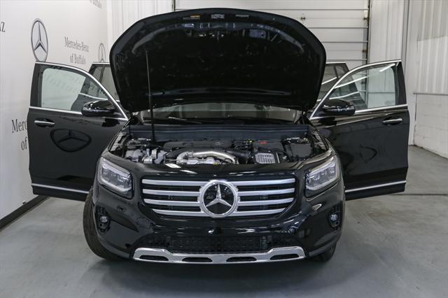 new 2024 Mercedes-Benz GLB 250 car, priced at $53,215