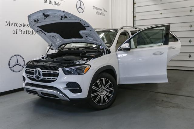 new 2024 Mercedes-Benz GLE 450 car, priced at $75,705