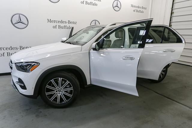 new 2024 Mercedes-Benz GLE 450 car, priced at $75,705