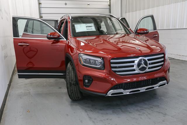 new 2024 Mercedes-Benz GLB 250 car, priced at $55,035