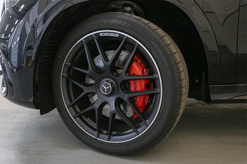 new 2025 Mercedes-Benz AMG GLE 63 car, priced at $141,705